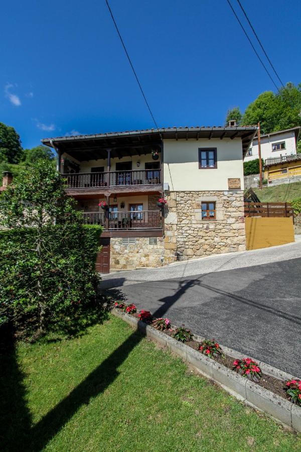 Apartamentos 'Los Balcones De Nieda 2' Onís Екстериор снимка