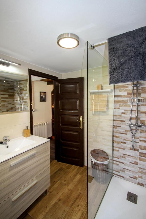 Apartamentos 'Los Balcones De Nieda 2' Onís Екстериор снимка